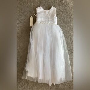 Elegant White Kids Formal Dress - Size 8